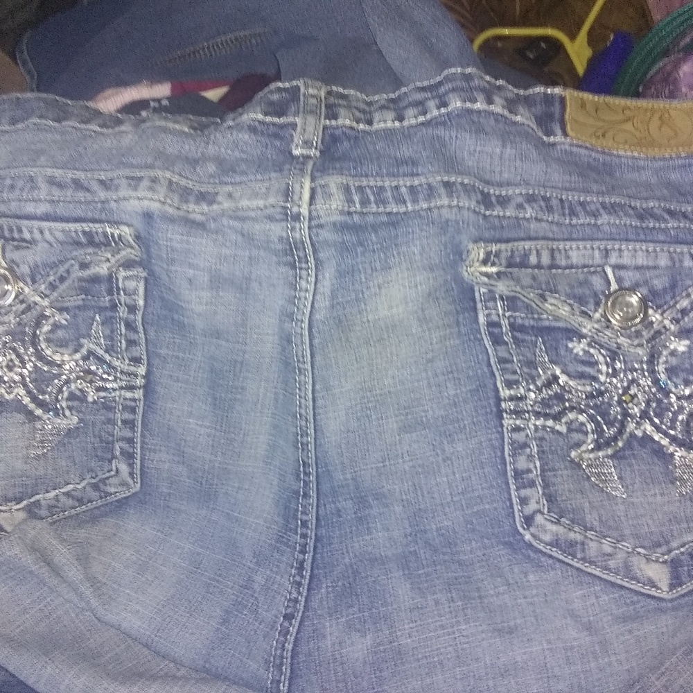 Jeans - Picture 3 of 3